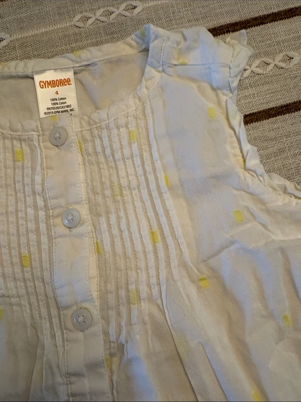 Gymboree White Sleeveless Button-Front Blouse with Yellow Dot Print